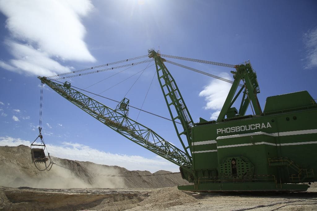Dragline-sur-la-mine-de-Boucraa-DR-Groupe-OCP (1)