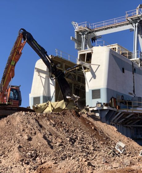 Idemitsu_Dragline-Demolition_Mechanical-Demolition-scaled